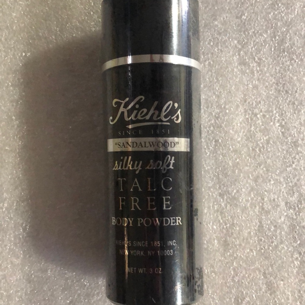 Kiehl’s talc free body powder- Sandlewood